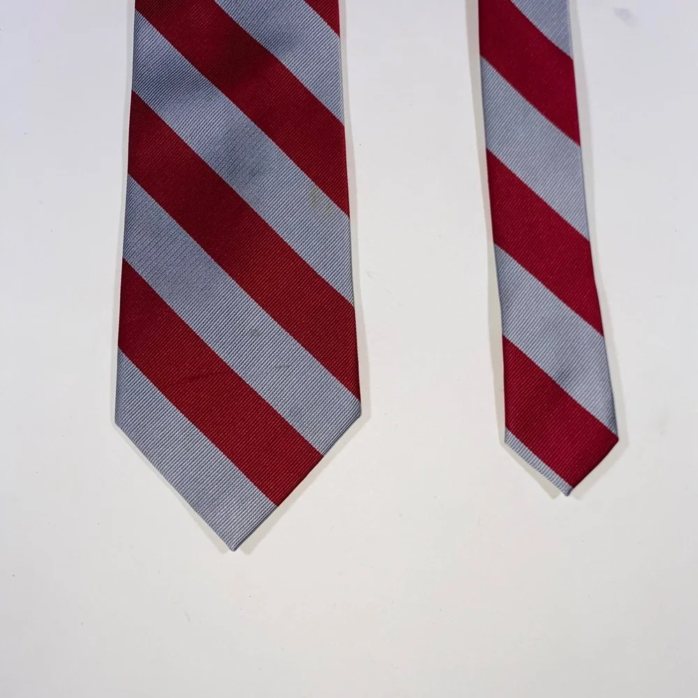 Shore & Singer Mens Red Silver Striped Silk Handmade Necktie Classic 2889